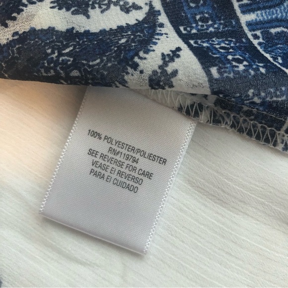 One World Women’s Size L White/Blue Paisley Floral Chiffon Blouse 3/4 Sleeves - Picture 11 of 16